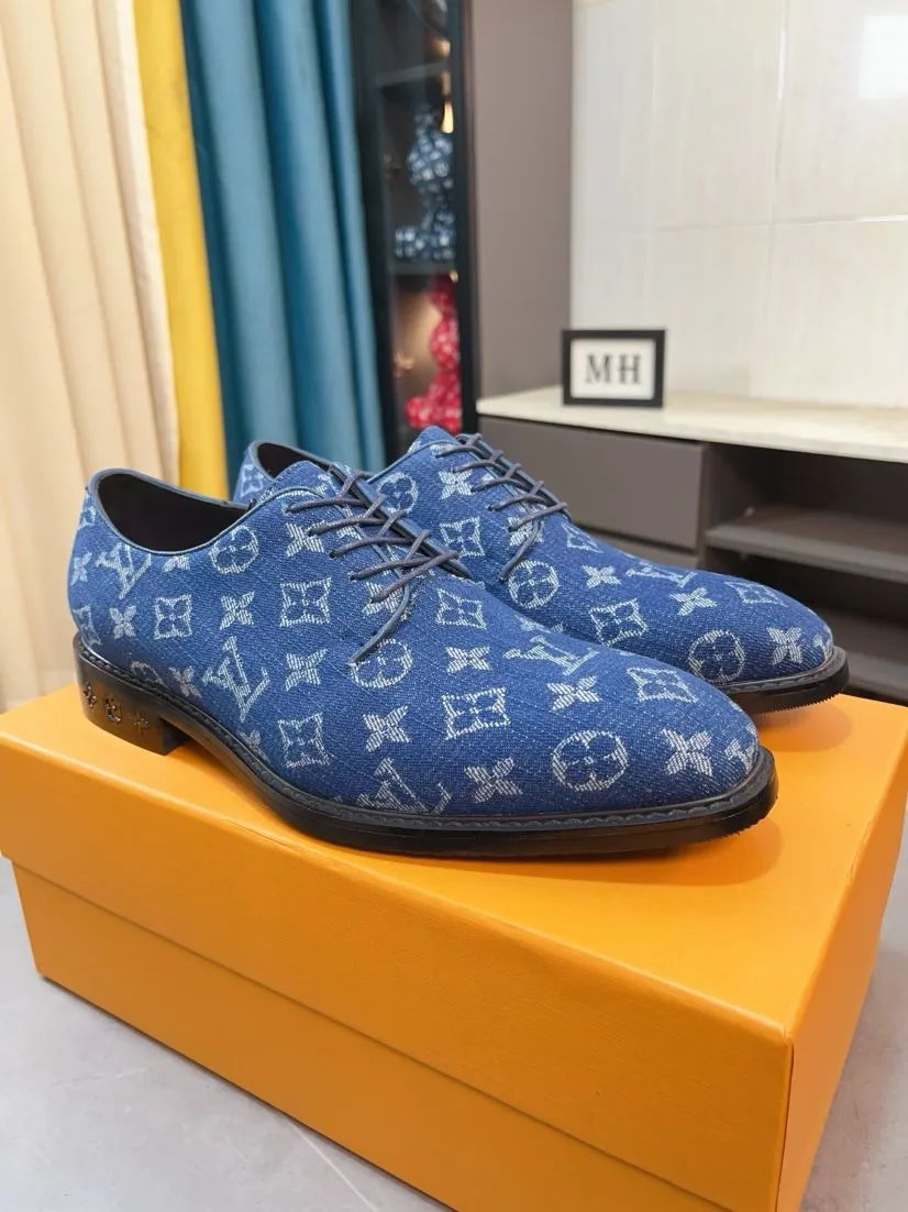 Ex-factory price 720🌹🌹High version [LV] Louis Vuitton's popular casual leather shoes🎖Fashionable and elegant🎖🎖Material: Original imported open-edge beaded cowhide, washed cowhide leather lining, original open-molded rubber outsole, high-end and classy, ​​elegant quality, instantly transforming into a handsome man ❤❤Standard\nNumber: 38-44